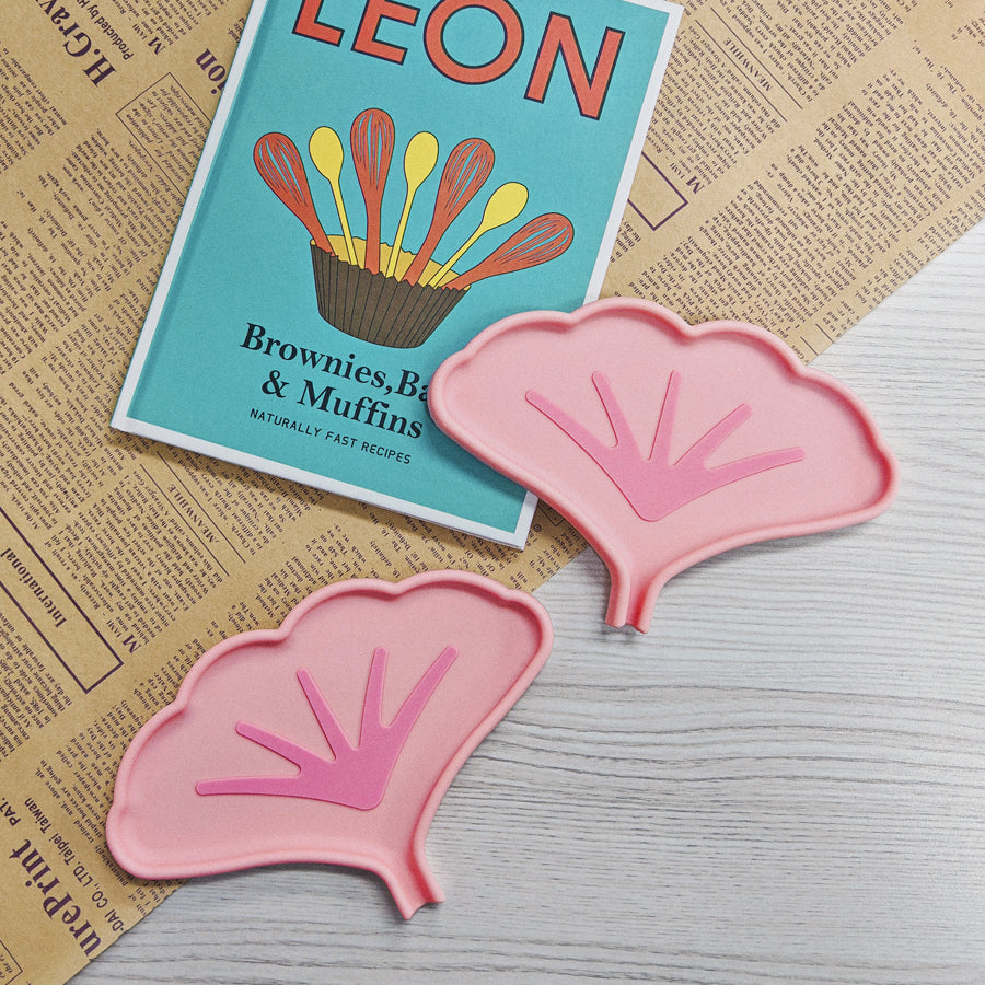 Garneck Ginkgo Leaf Self-Draining Soap Dish – Pink Leaf-Shaped Soap Holder & Storage Tray for Shower and Bathroom